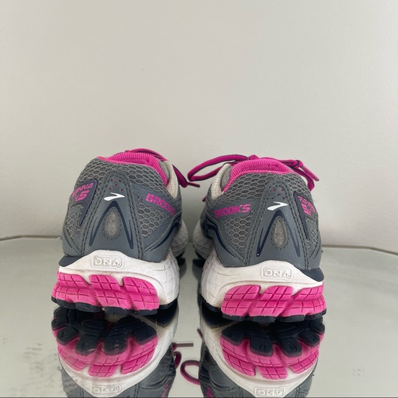 BROOKS Women’s Grey Pink Ravenna 5 Road-Running Athletic Workout Sneaker Shoes - Picture 5 of 11